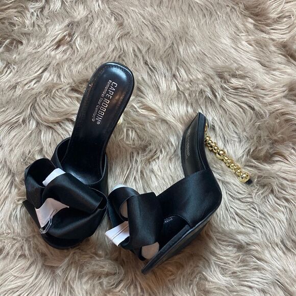 Cape Robbin Oversized Black Bow Detail Mule Gold Accent Bubble Heel/Stiletto - Picture 2 of 12